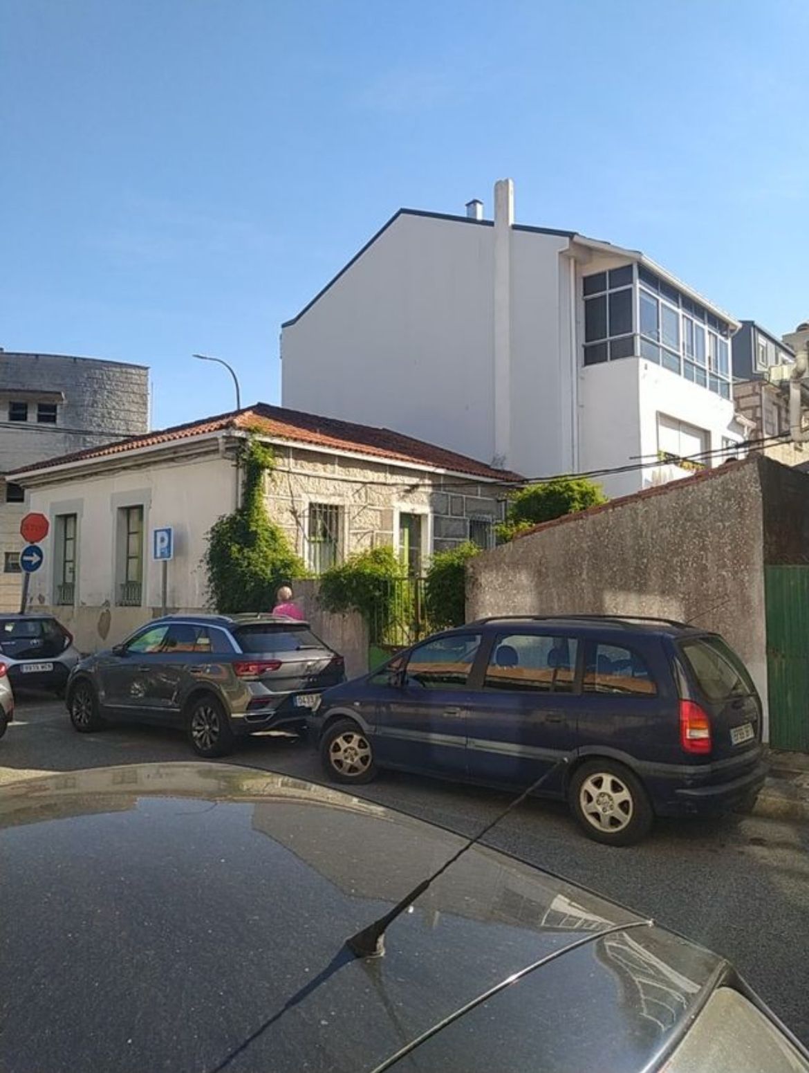 Vista exterior de Casa o xalet en venda en Vilagarcía de Arousa amb Jardí privat