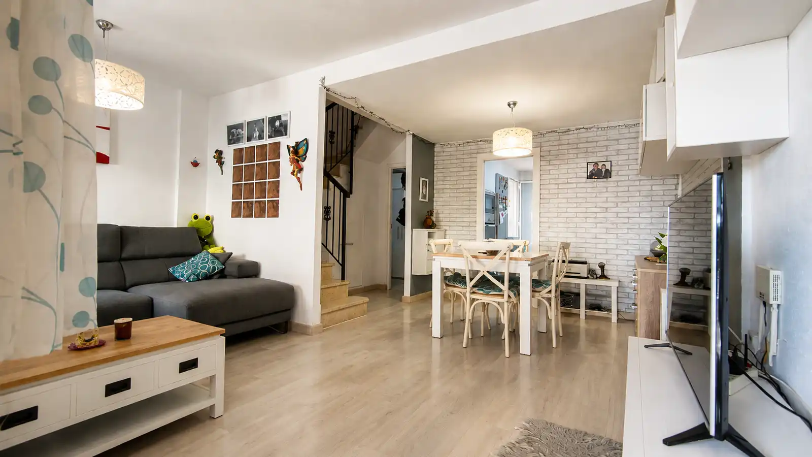 Wohnzimmer von Haus oder Chalet zum Verkauf in Santa Pola mit Klimaanlage, Heizung und Gemeinschaftspool