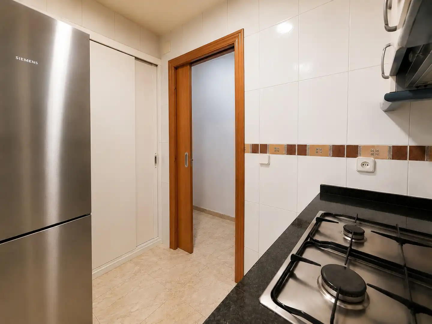 Kitchen of Flat for sale in Santa Coloma de Gramenet  with Air Conditioner, Heating and Washing machine
