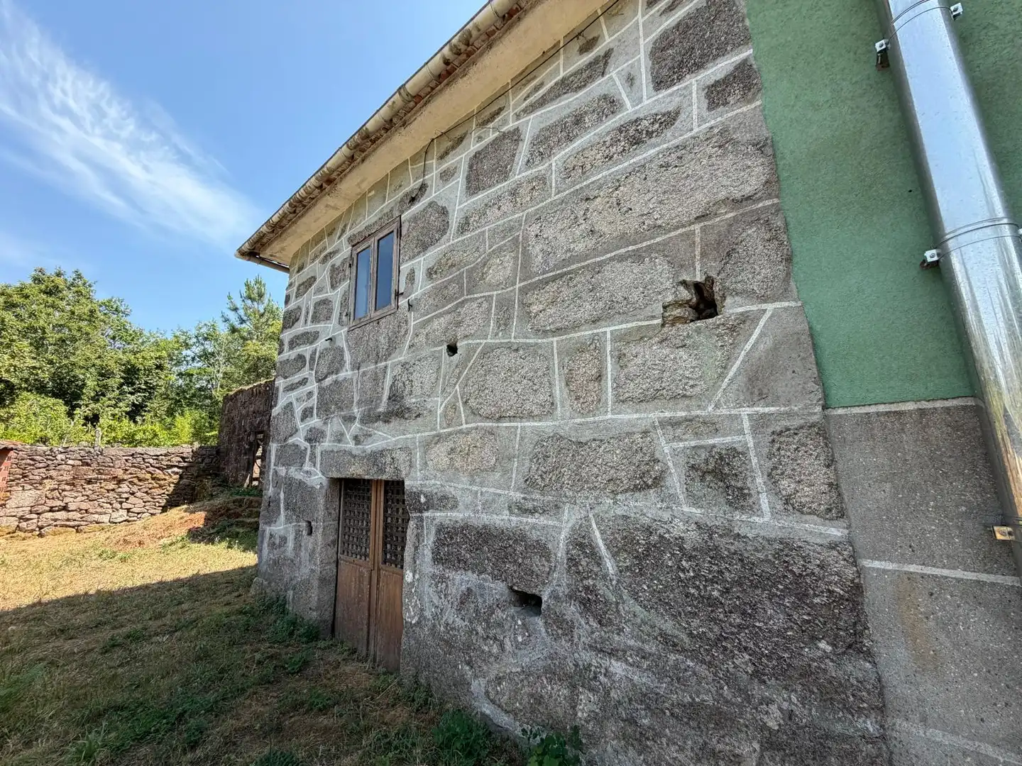 Vista exterior de Casa o xalet en venda en Salvaterra de Miño amb Jardí privat i Parquet