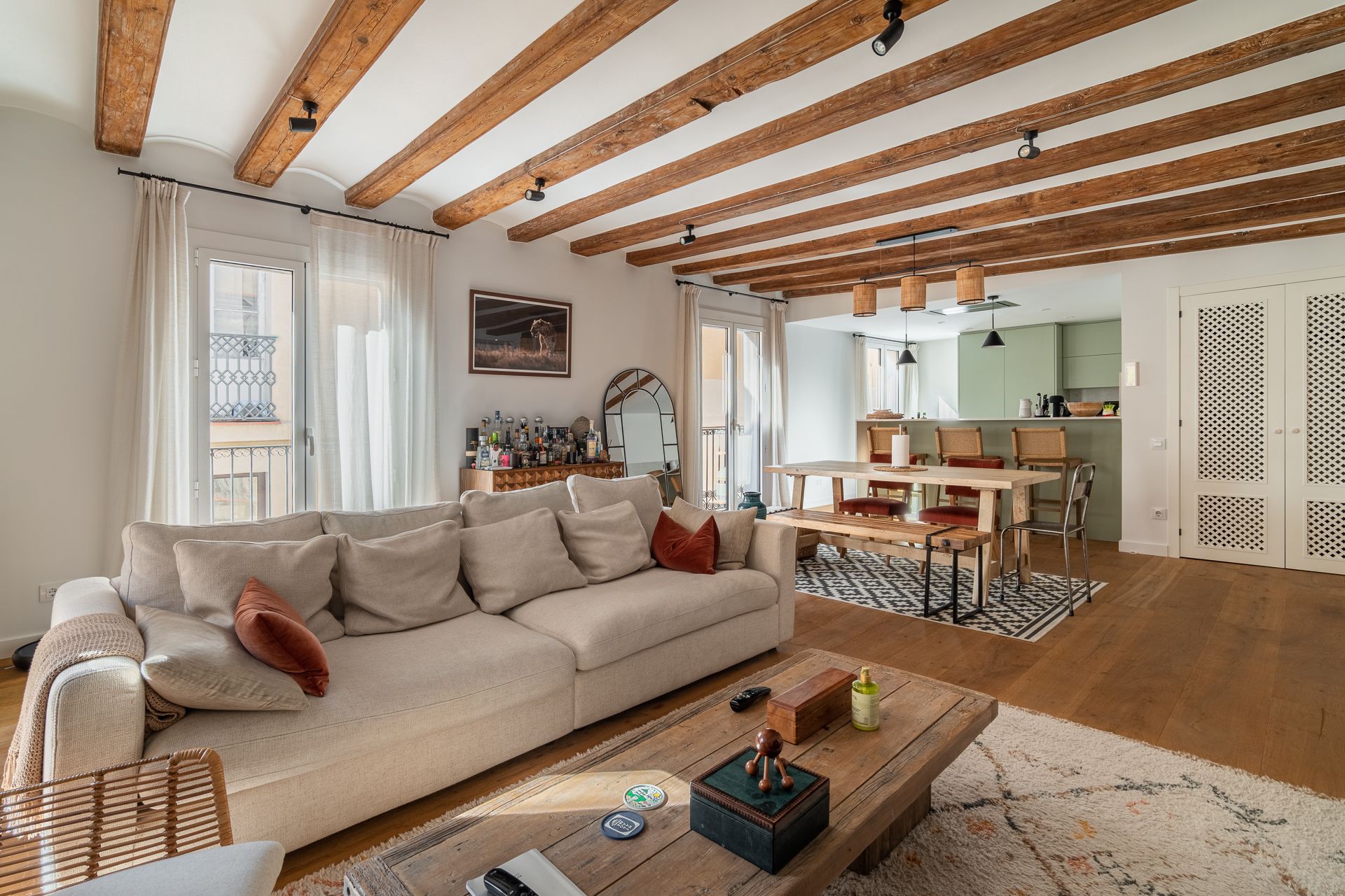 Living room of Attic for sale in  Barcelona Capital  with Air Conditioner, Heating and Parquet flooring