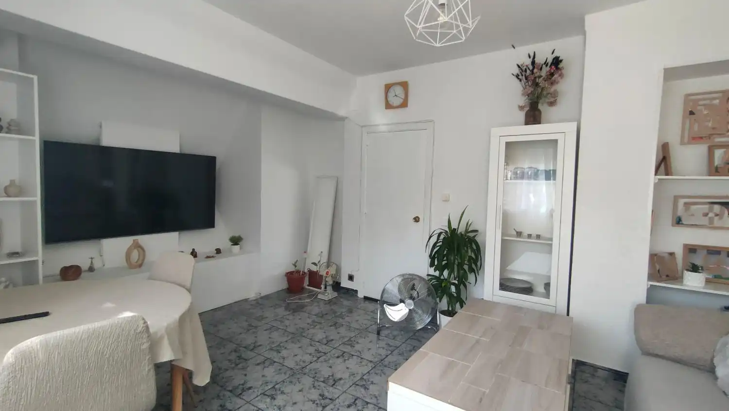 Sala d'estar de Pis en venda en Valdepeñas amb Calefacció