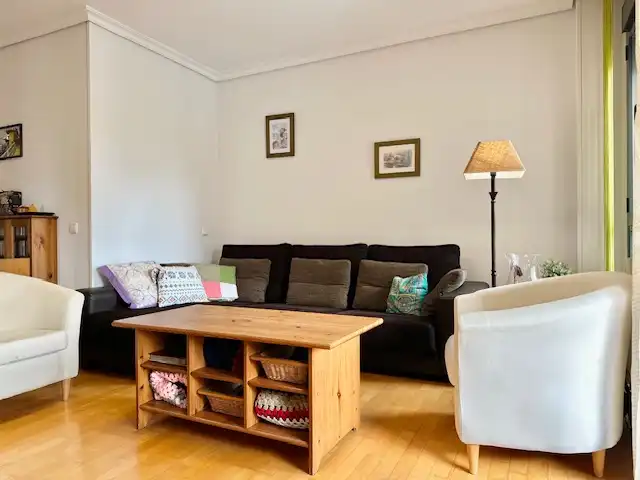 Sala d'estar de Pis en venda en Sabadell amb Calefacció, Jardí privat i Parquet