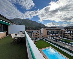 Vista exterior de Àtic en venda en Llanes amb Aire condicionat i Terrassa