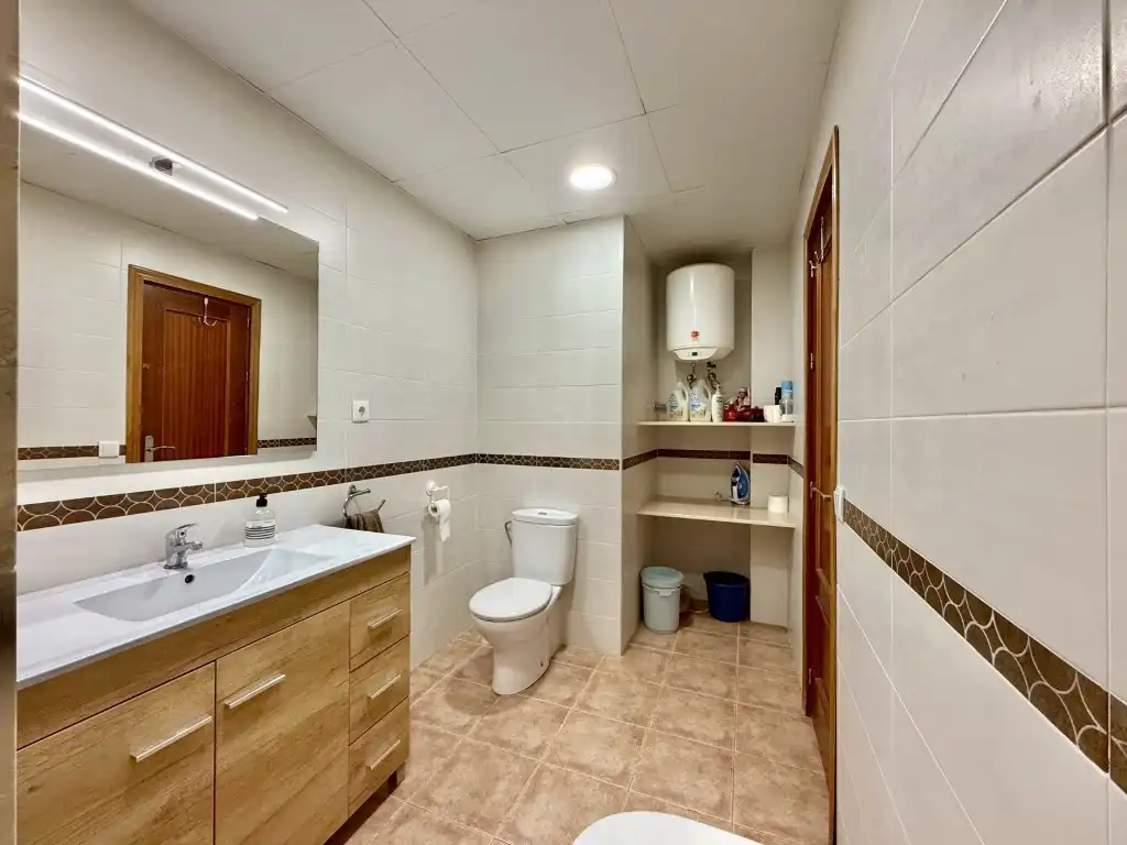 Bathroom of Flat for sale in Córdoba  with Balcony