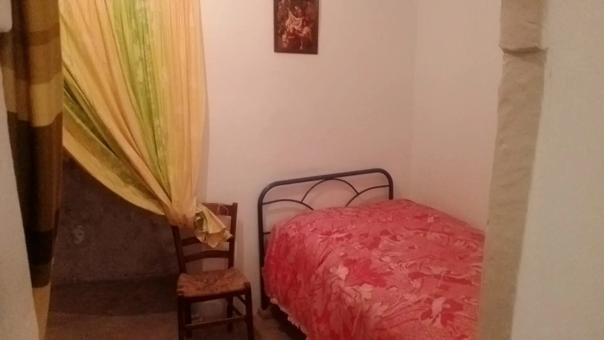 Dormitori de Casa o xalet en venda en Cástaras amb Moblat i Balcó