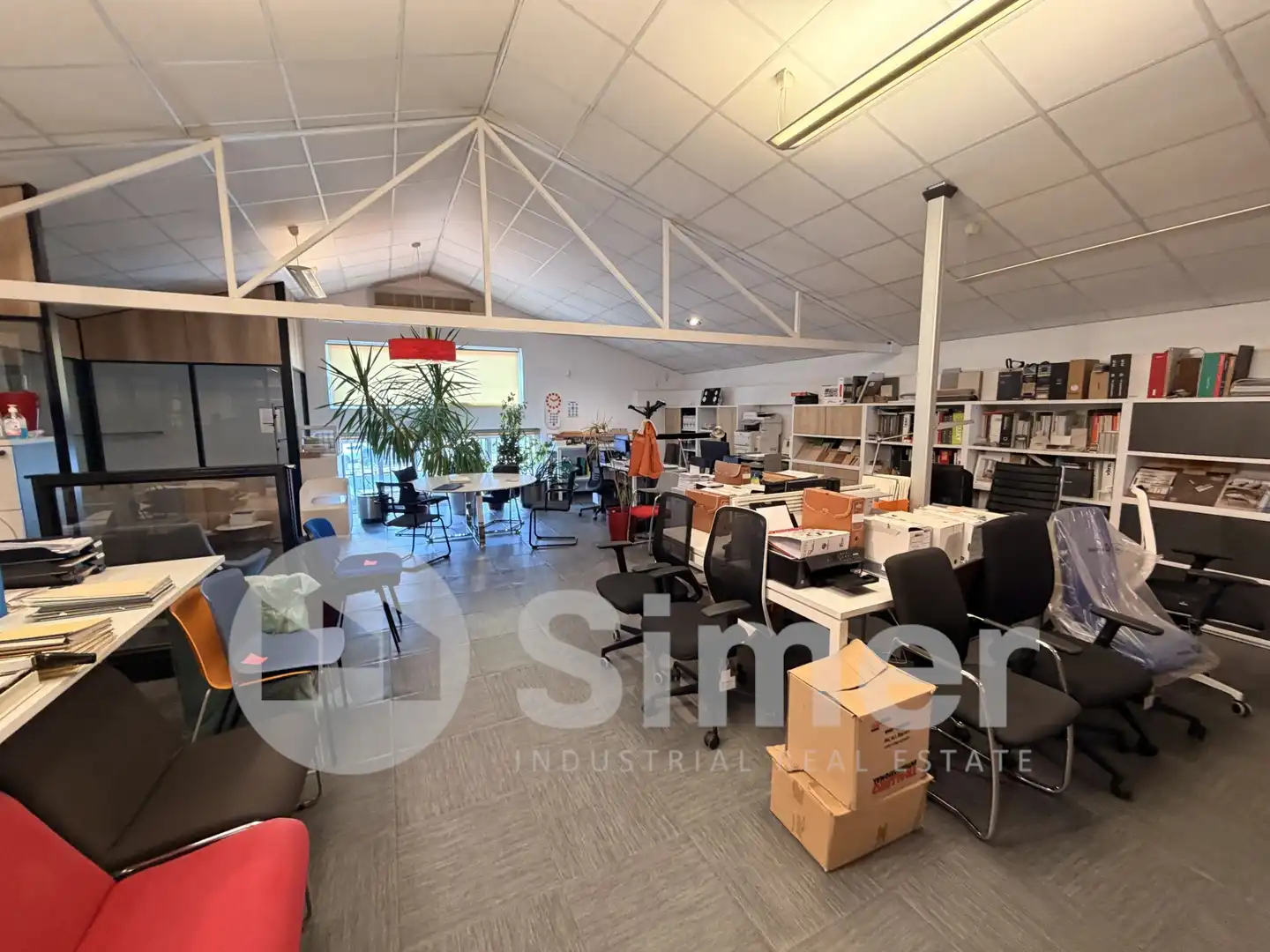 Industrial buildings for sale in Canovelles