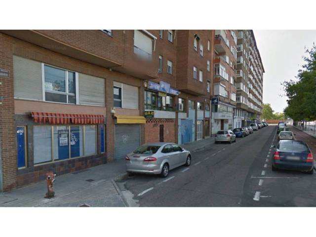 Oficina en Alquiler en menéndez pidal, SN en Avenida de Madrid