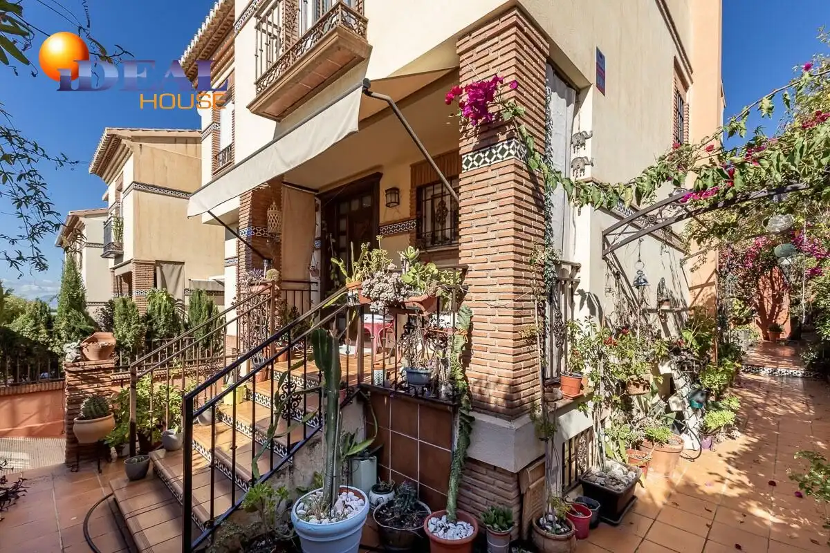 House for sale in Huétor Vega, imagen 2