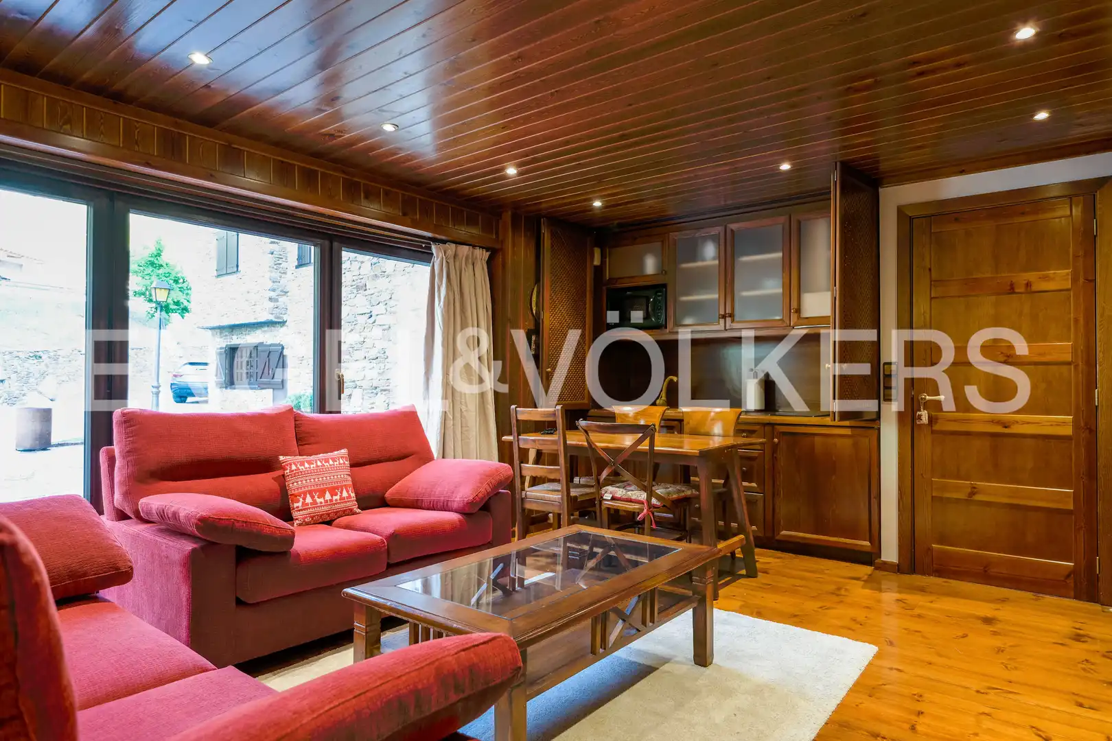 Sala de estar de Piso en venta en Naut Aran con Trastero y Balcón