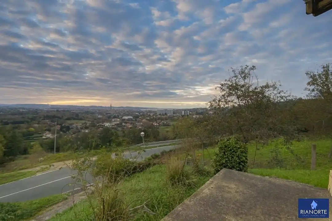 Vista exterior de Casa o chalet en venta en Gijón  con Calefacción, Trastero y Amueblado