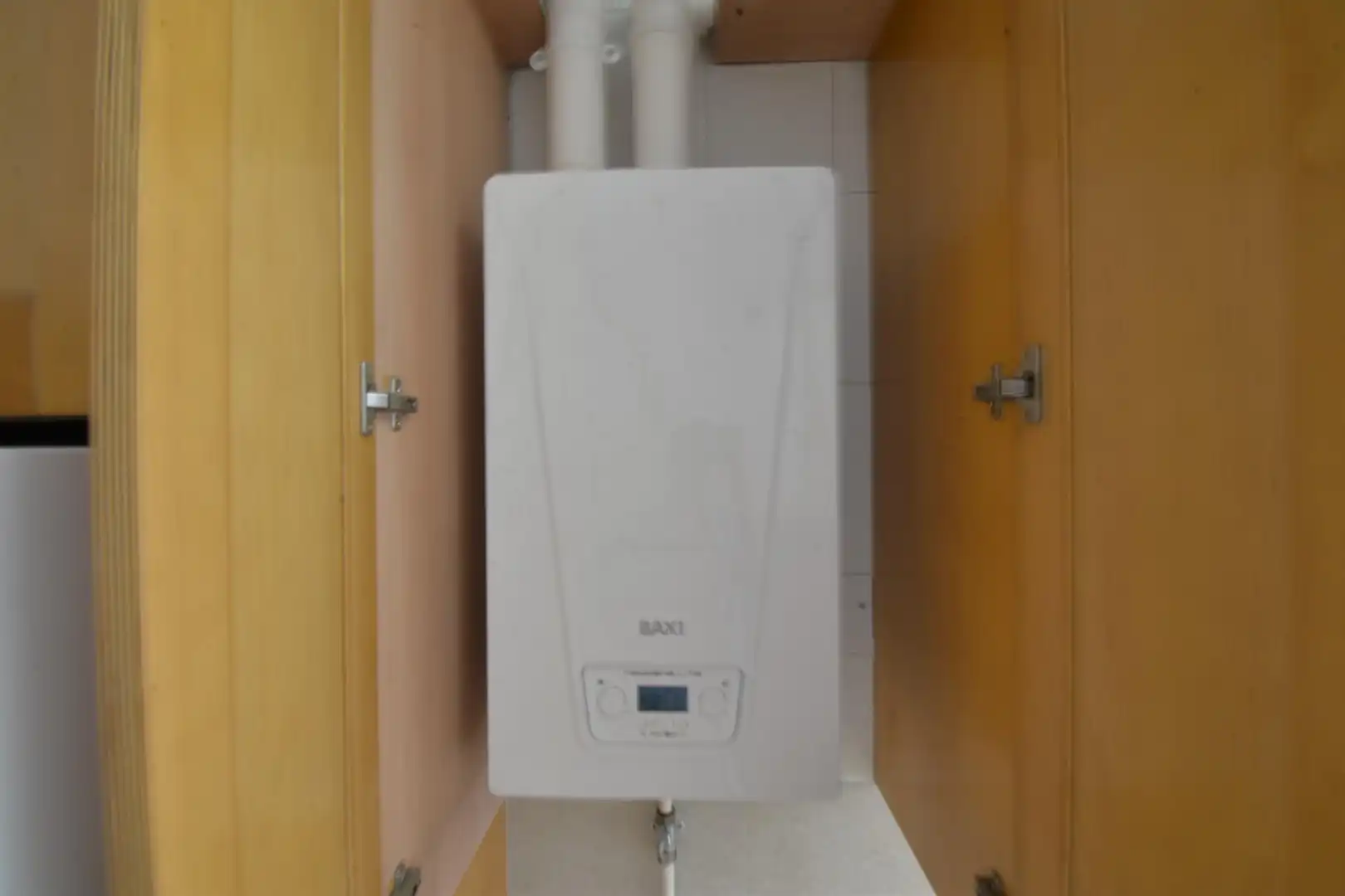 Baño de Piso en venta en Oviedo  con Calefacción y Trastero