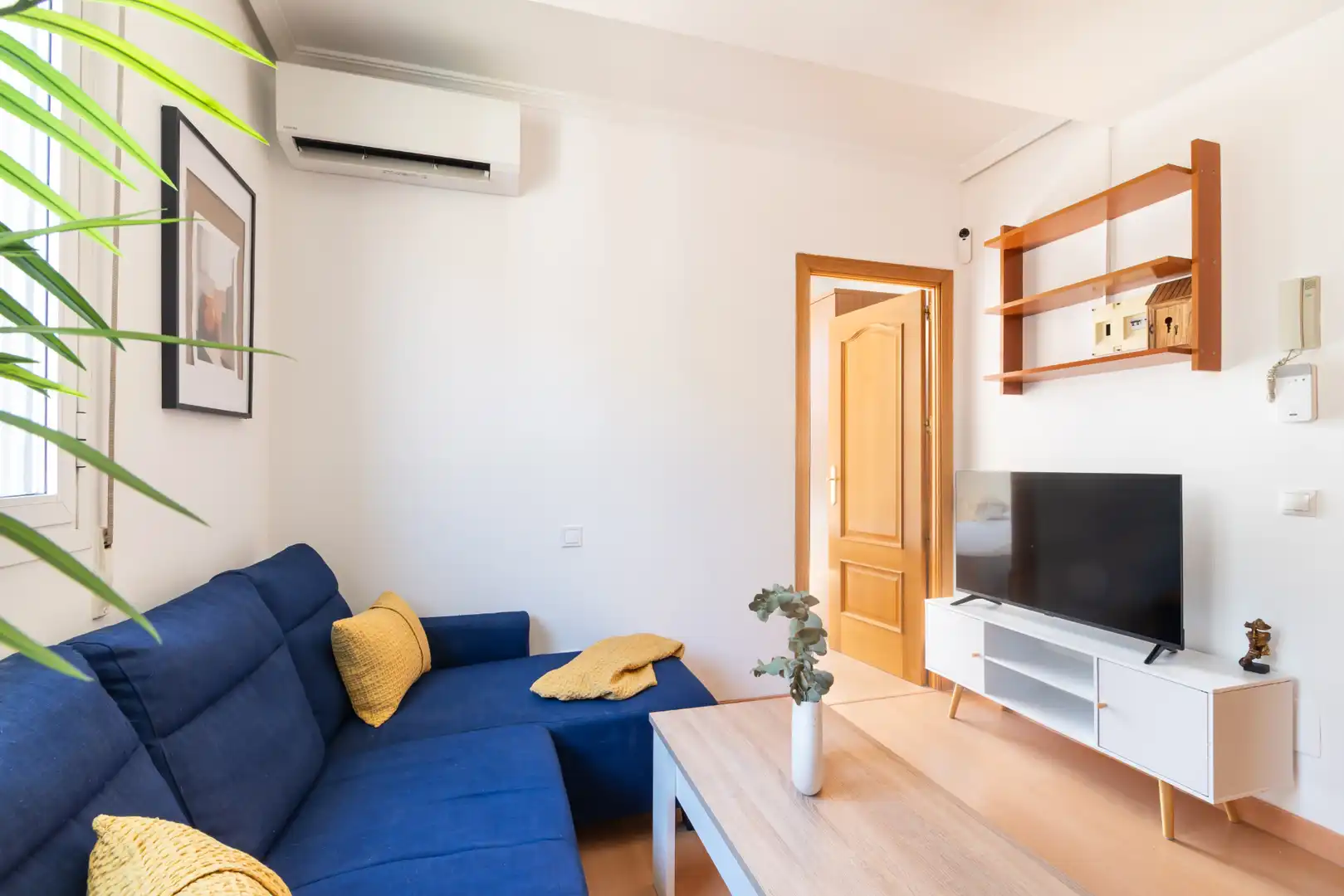 Sala de estar de Piso de alquiler en Madrid con Aire acondicionado, Calefacción y Amueblado