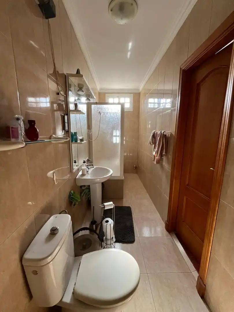 Badezimmer von Country house zum Verkauf in Chiclana de la Frontera mit Privatgarten, Abstellraum und Schwimmbad