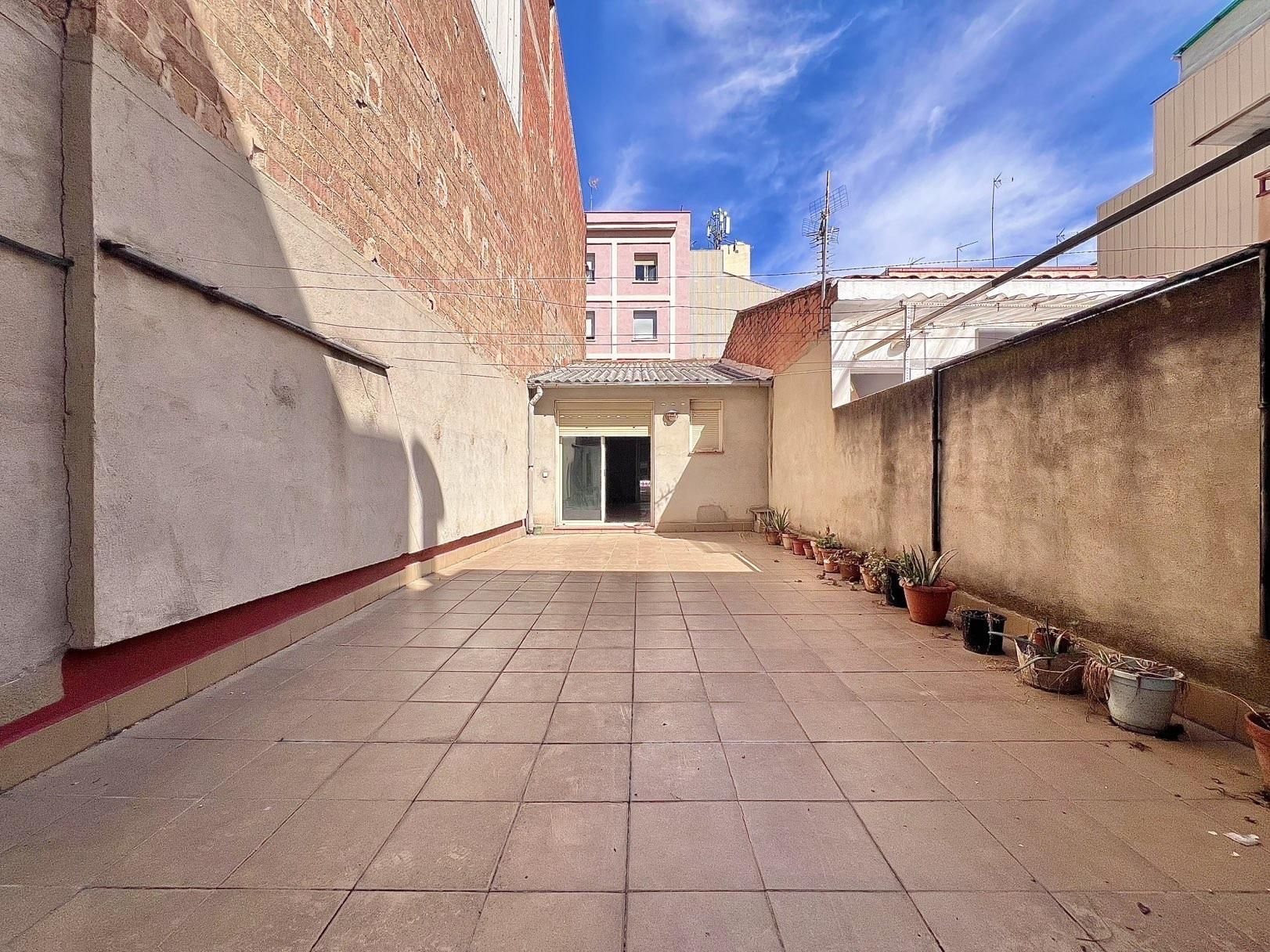 Terrassa de Casa o xalet en venda en Terrassa amb Calefacció, Jardí privat i Terrassa