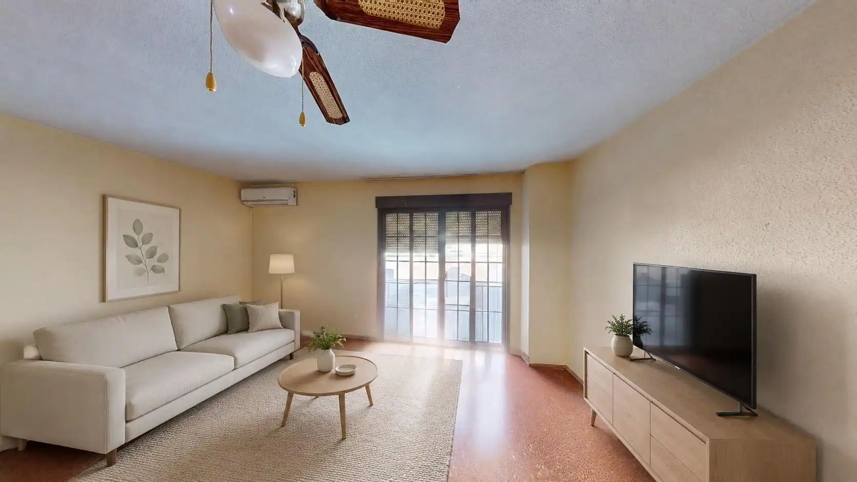 Sala d'estar de Pis en venda en Sevilla amb Aire condicionat