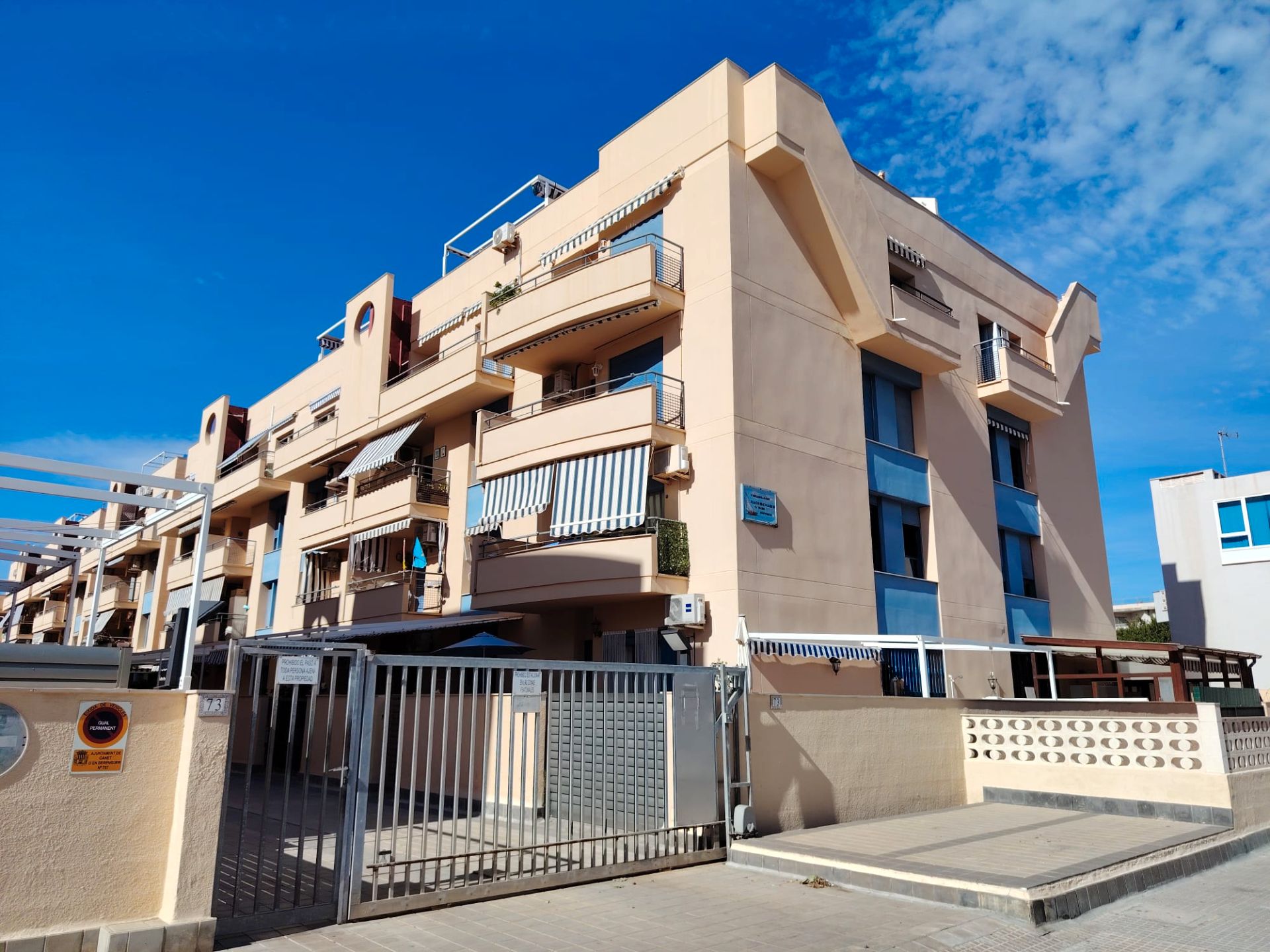 Attic for sale in Carrer Mare Nostrum