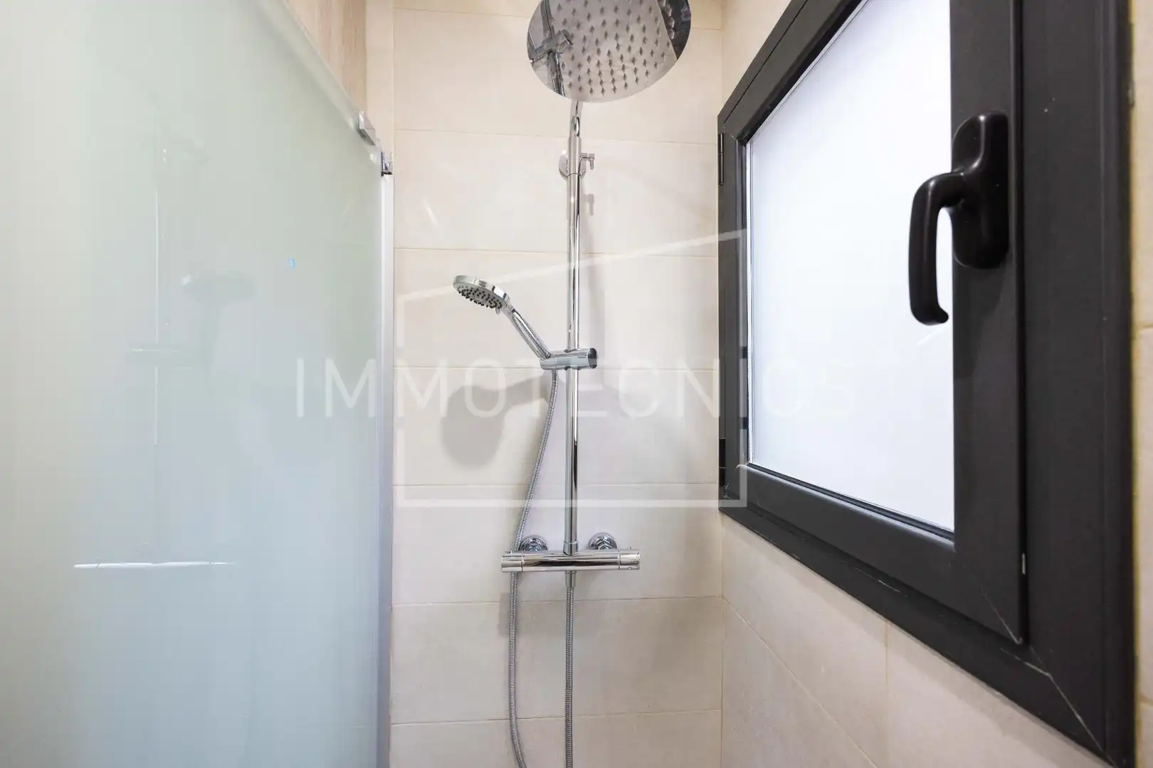 Baño de Ático en venta en La Garriga con Calefacción y Terraza