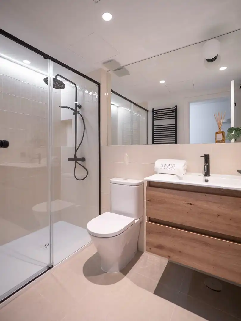 Baño de Piso en venta en Madrid con Aire acondicionado, Calefacción y Terraza