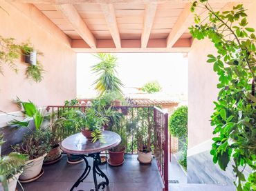 Casa aparellada amb jardí en venda a Camino CEMENTERIO 14