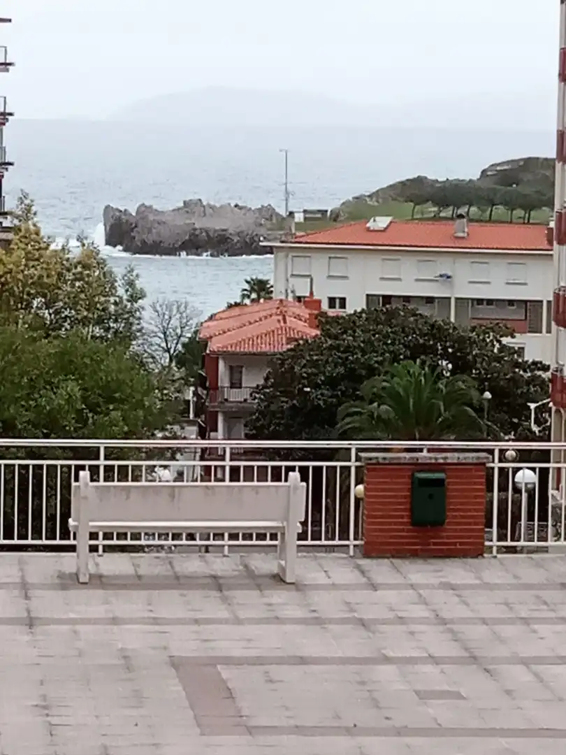 Außenansicht von Wohnung zur Miete in Castro-Urdiales mit Heizung, Möbliert und Gemeinschaftspool