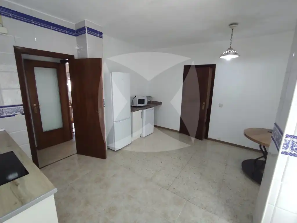 Kitchen of Flat for rent in Badajoz  with Terrace, Furnished and Oven