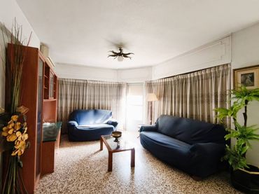 Maison à vendre à Avenida Reyes Católicos