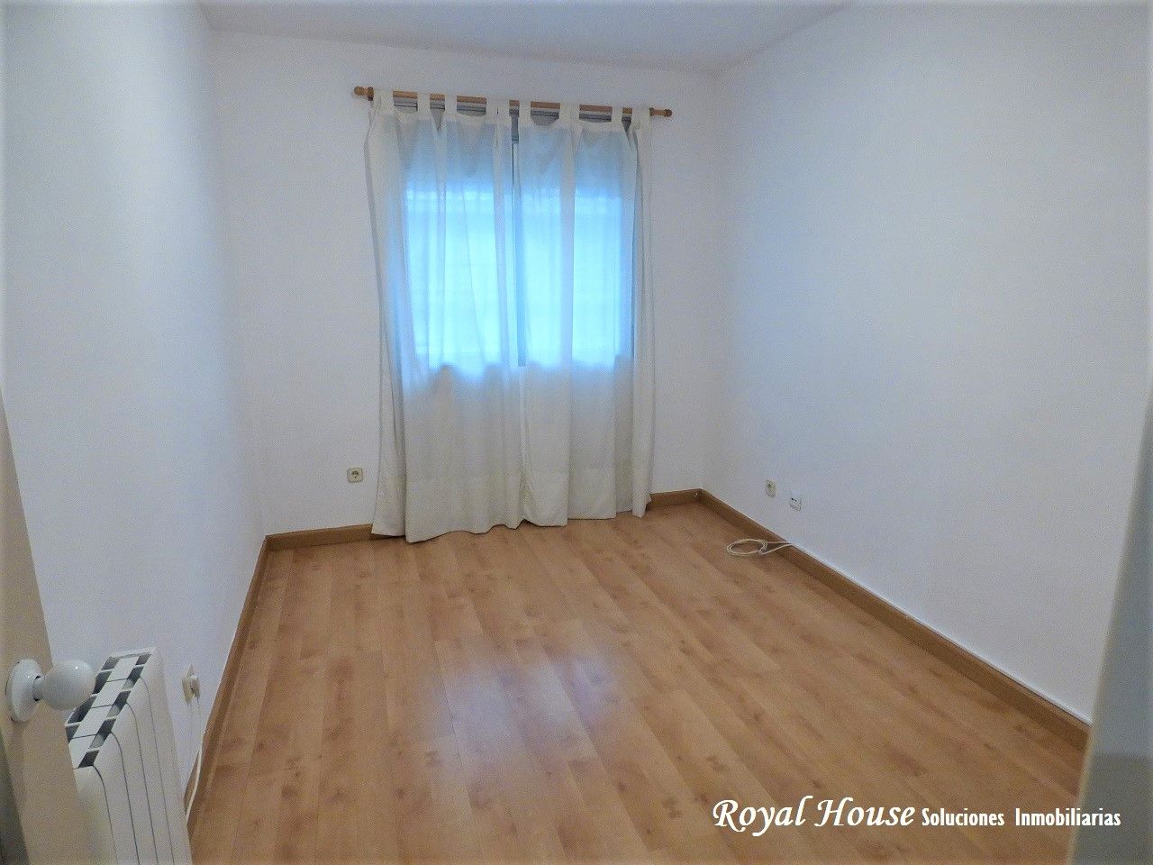 Habitación de Apartamento en venta en Collado Villalba con Calefacción y Piscina comunitaria