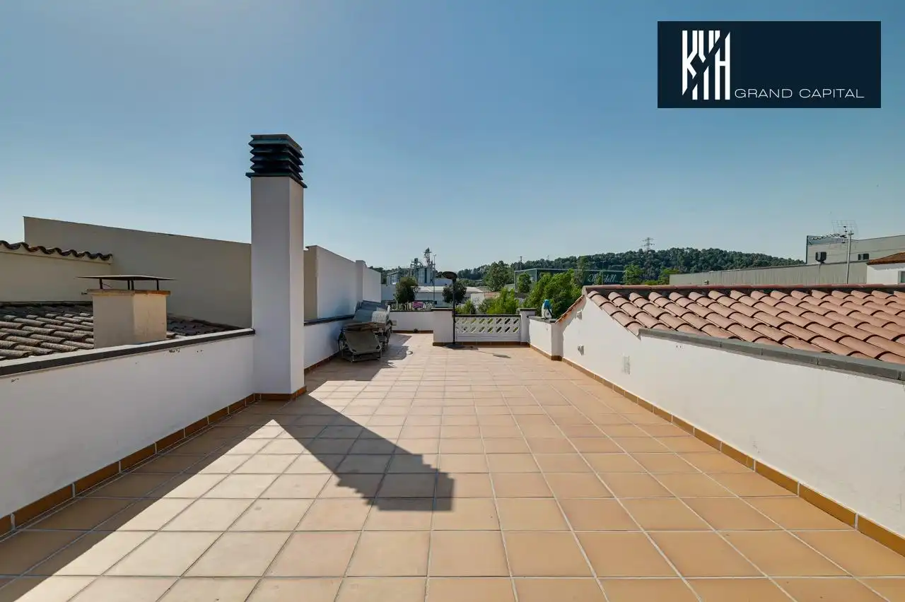 Terrace of Houses for sale in Sarrià de Ter  with Air Conditioner and Heating