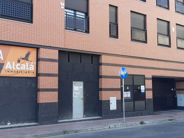 Local comercial en alquiler en Estación - Parque O'Donnell