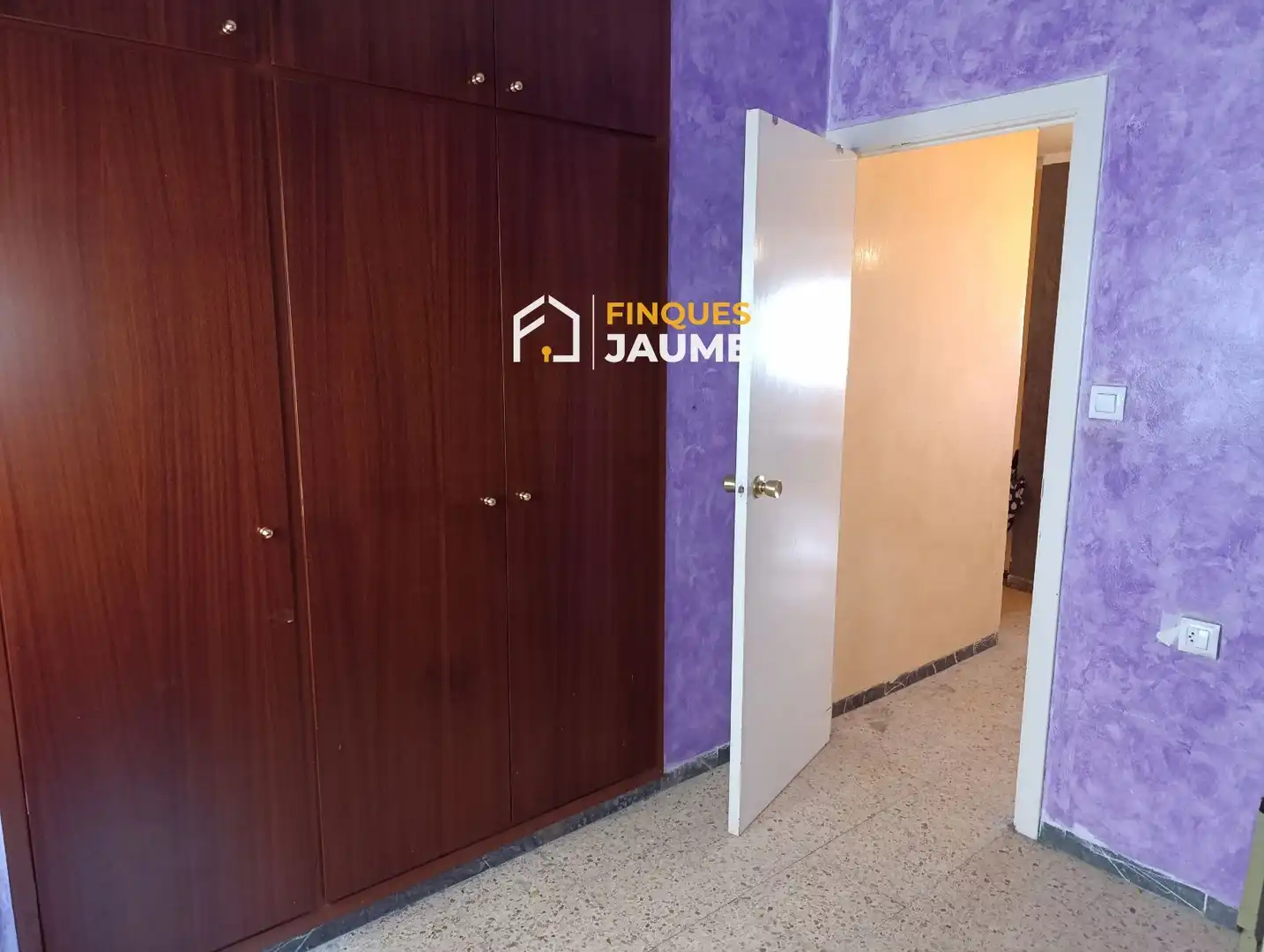 Piso en venta en ALCALDE SOL, Instituts - Universitat
