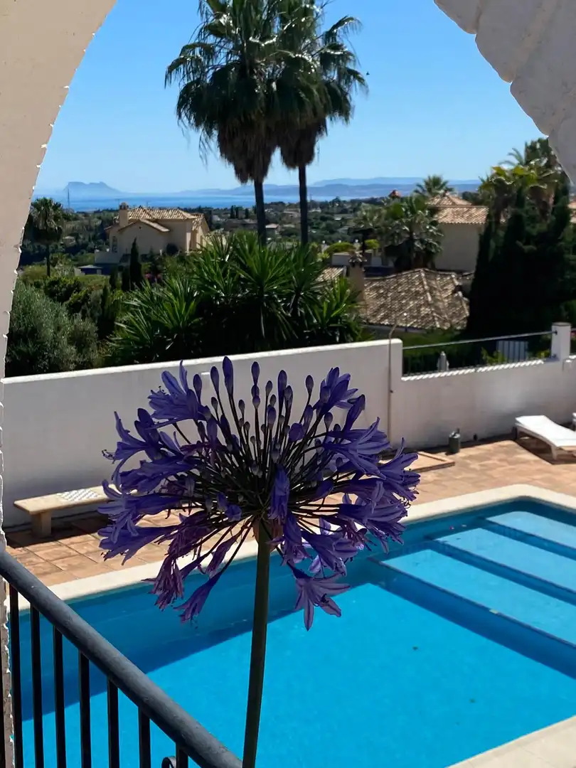 Casa amb piscina en venda a Selwo, imagen 4