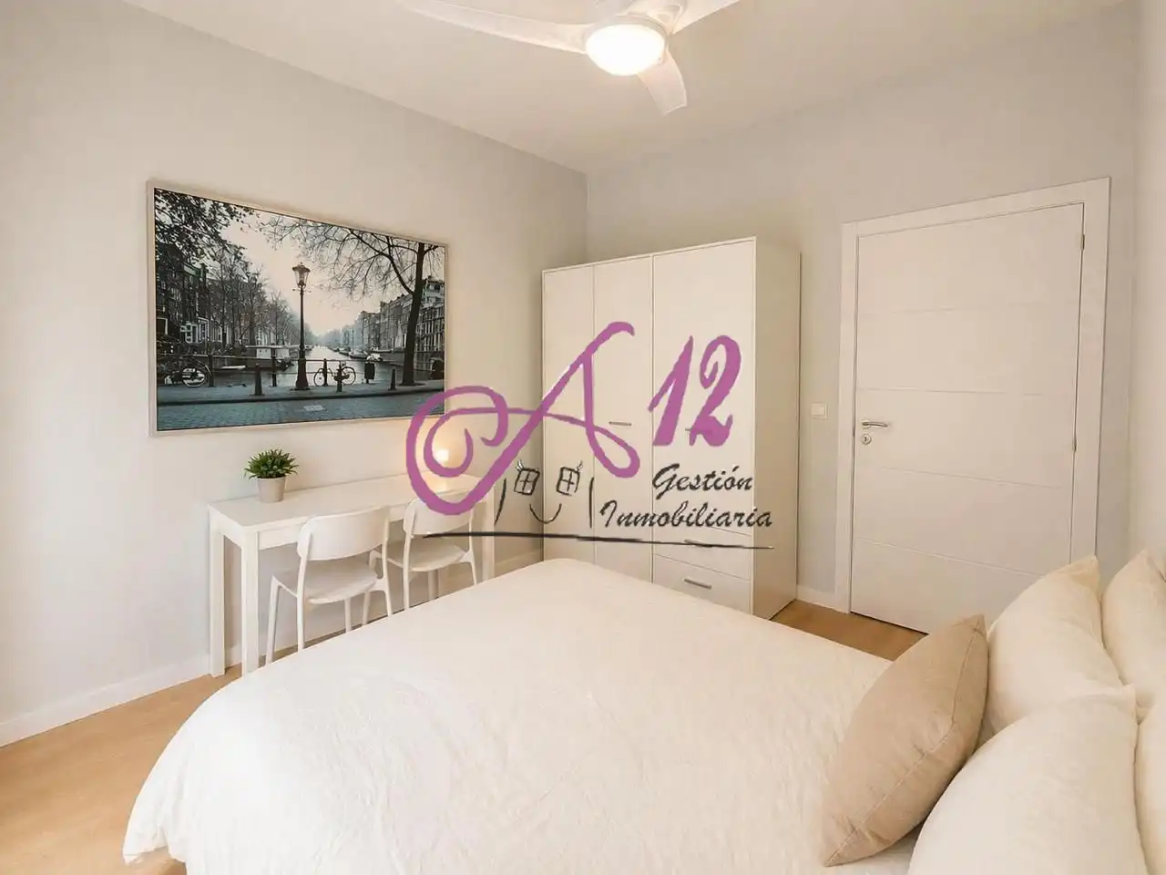 Bedroom of Flat for share in Valencia  with Furnished