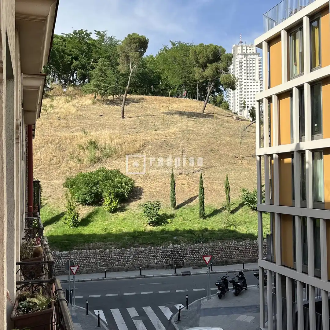 Flat for sale in Madrid  with Heating, Terrace and Furnished