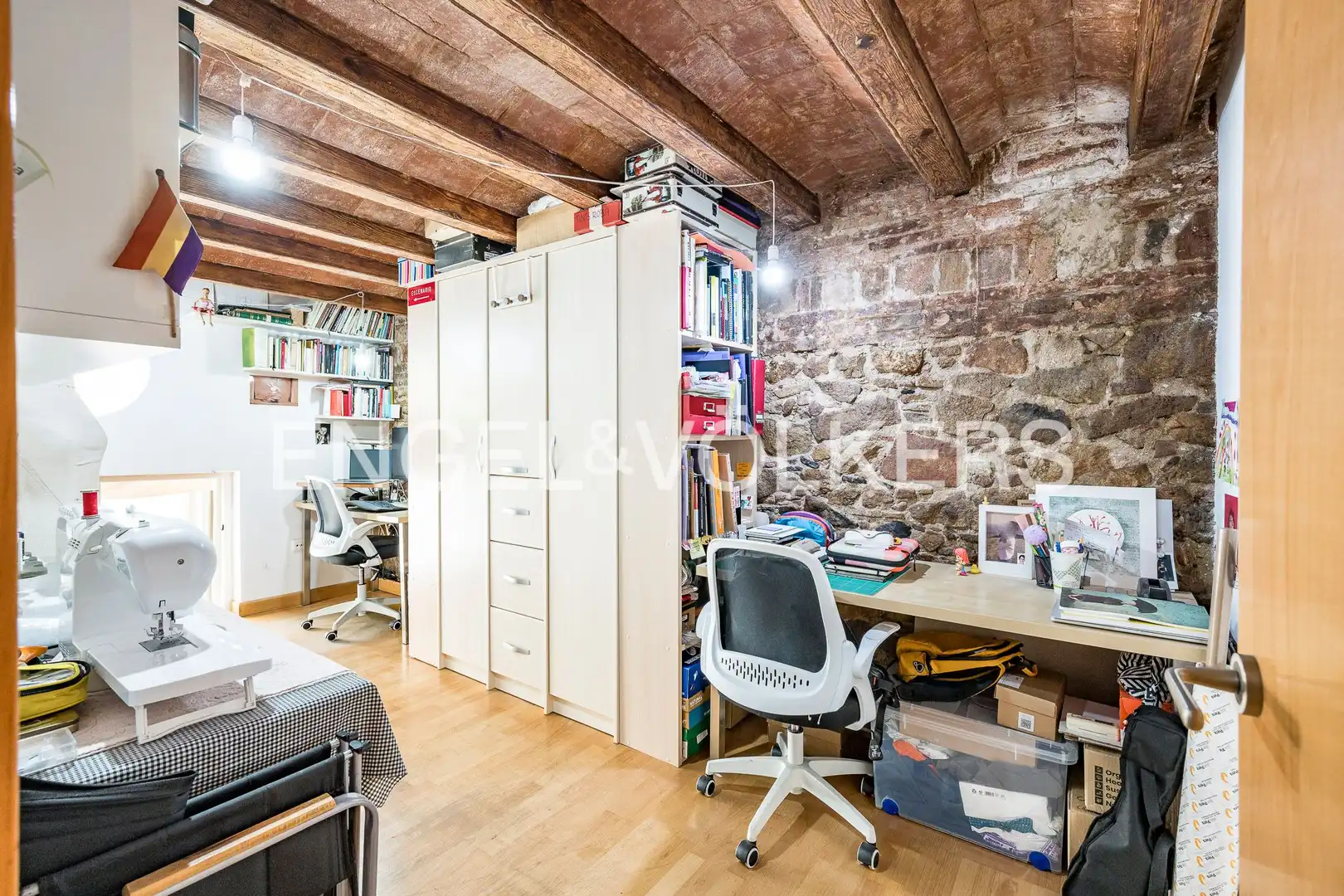 Flat for sale in Barcelona  with Heating and Parquet flooring