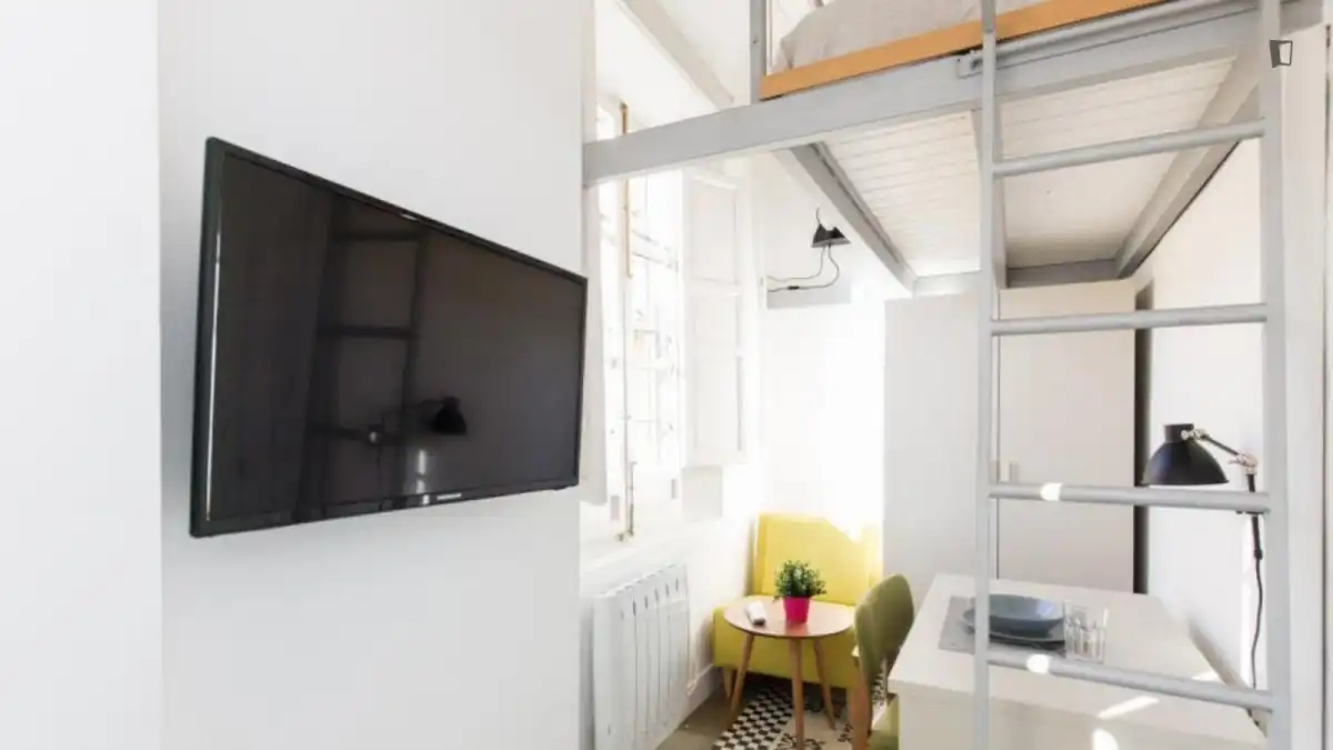 Study for rent in San Matías - Realejo