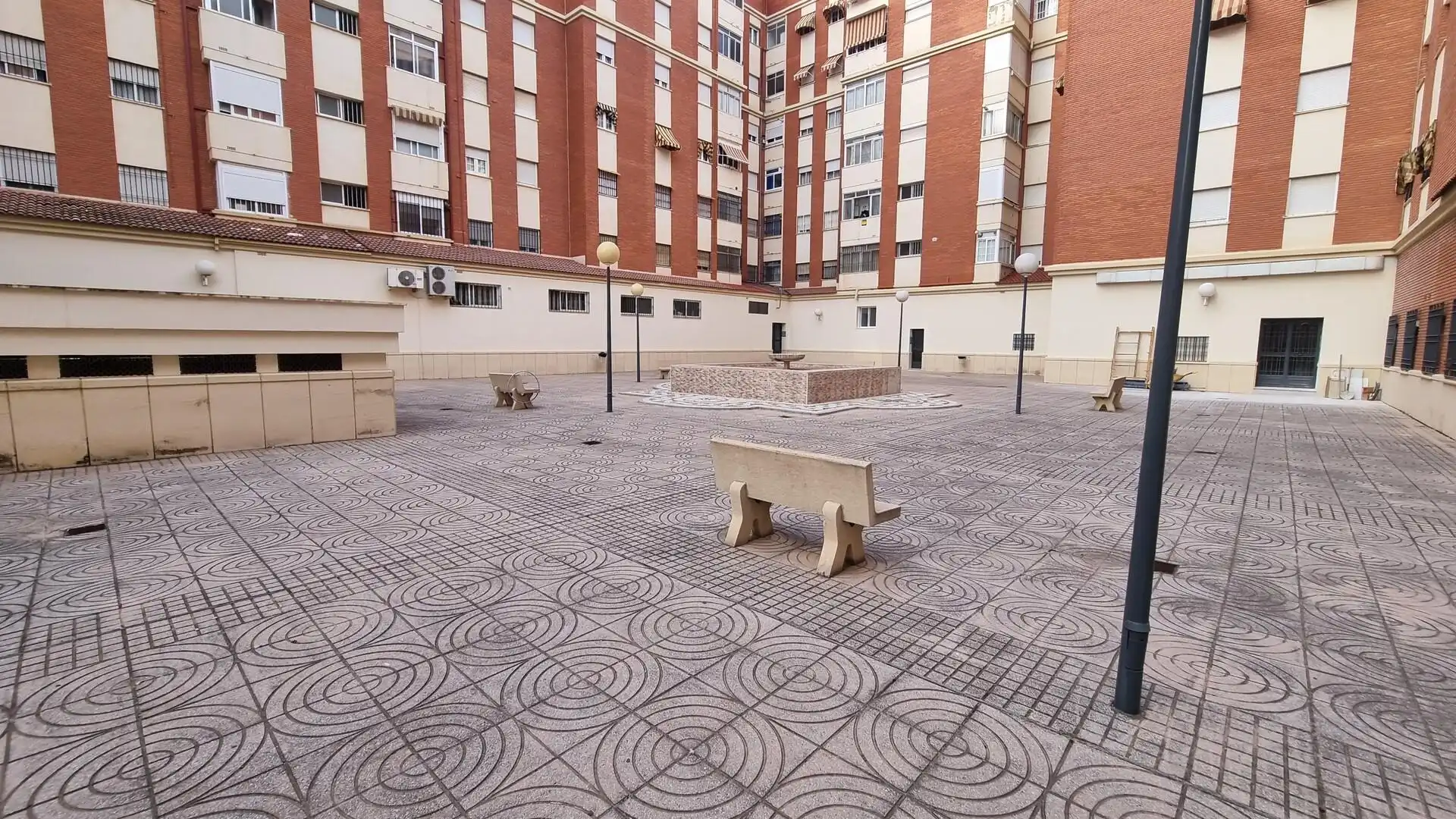 Exterior view of Apartments for rent in Poniente-Sur