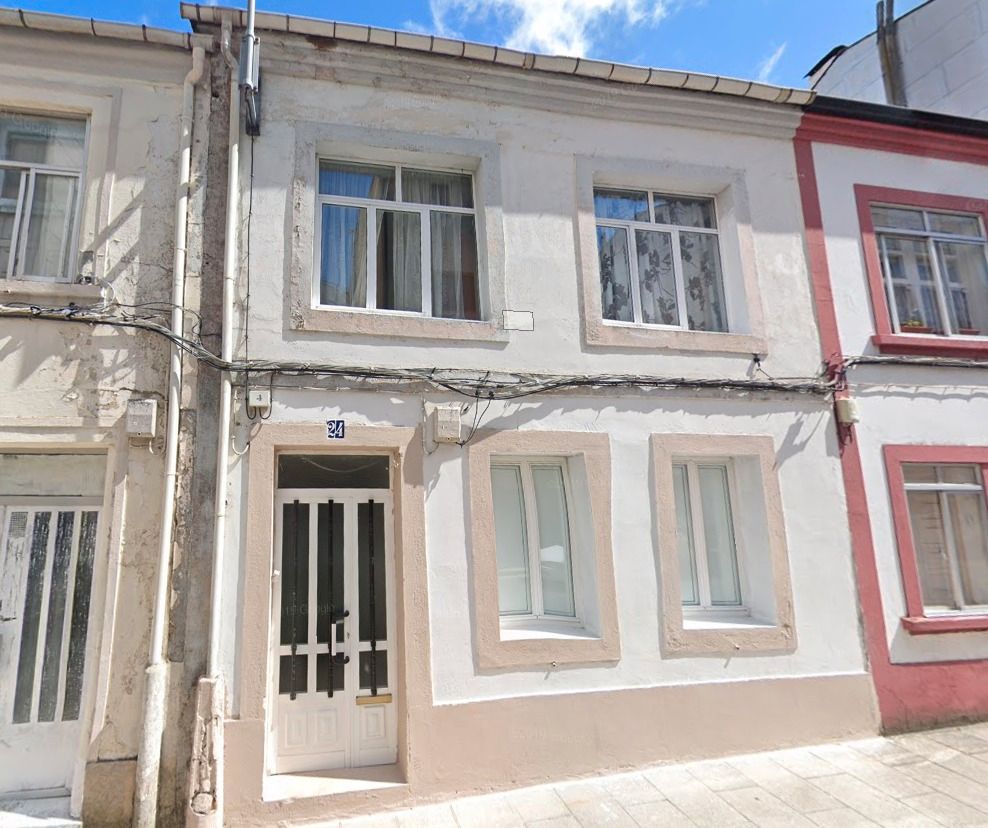 Vista exterior de Casa adosada en venda en Lugo Capital amb Calefacció, Jardí privat i Terrassa