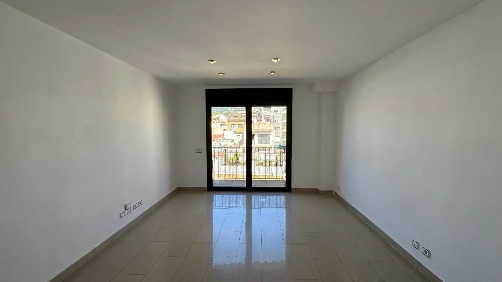 Dúplex en venda en Calella amb Aire condicionat, Terrassa i Balcó