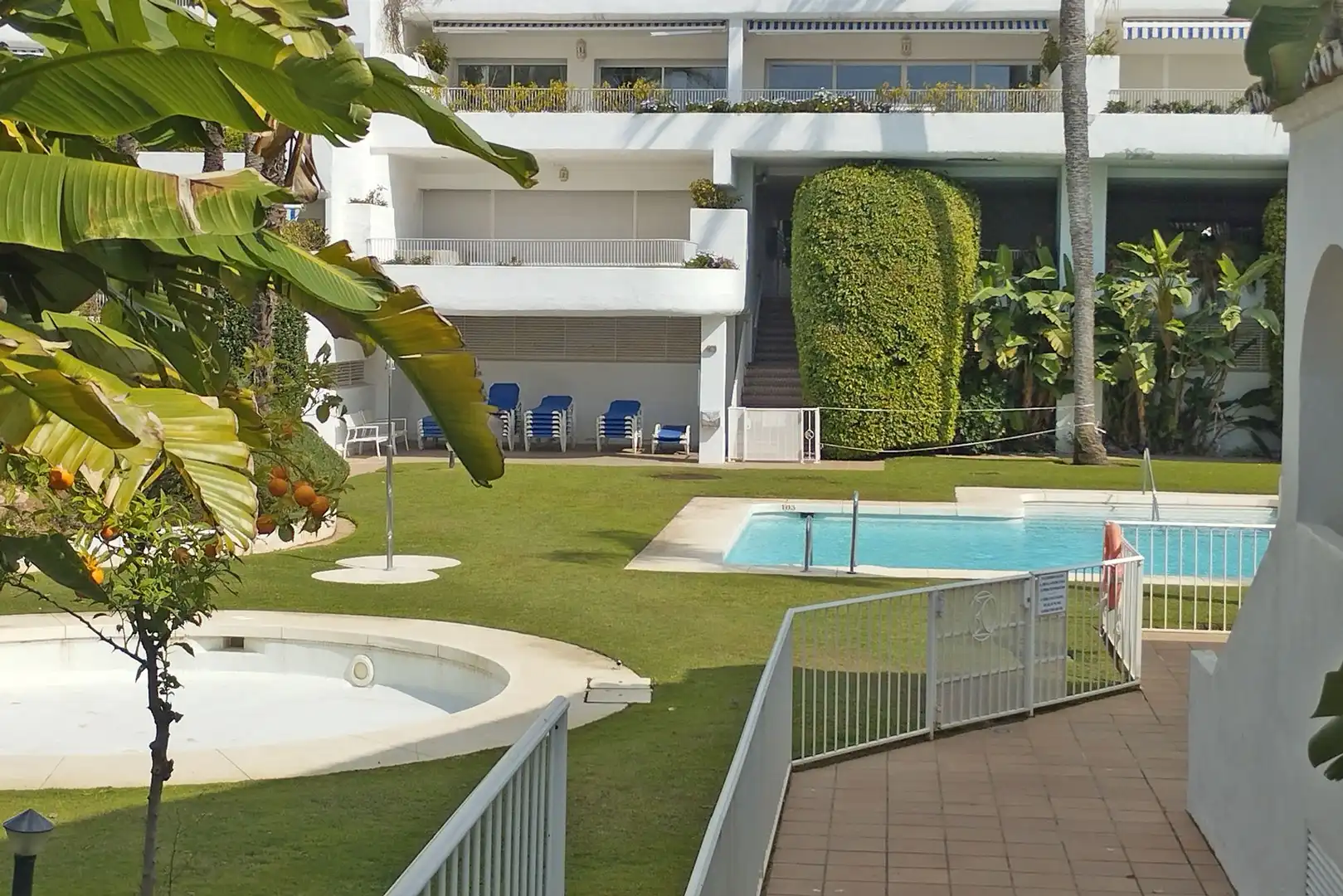 Schwimmbecken von Maisonette zum Verkauf in Marbella mit Terrasse