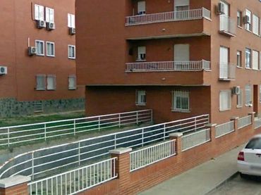 Individual en venta en Calle Salvador Dalí 6