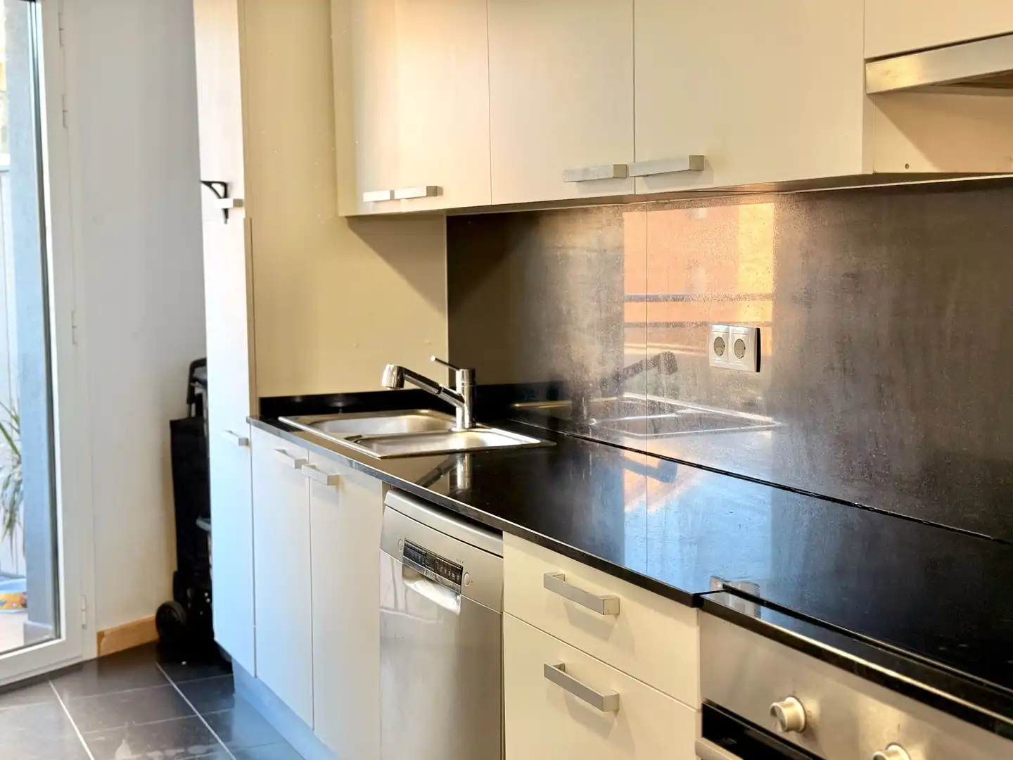 Cocina de Piso en venta en Badalona con Calefacción, Terraza y Piscina comunitaria