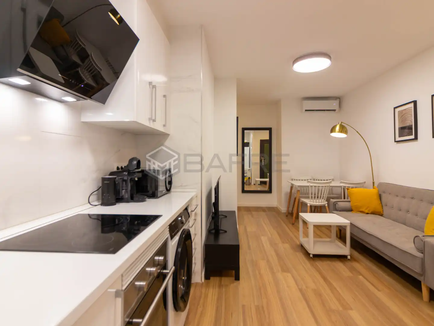 Piso con terraza en venta en Calle Embajadores, imagen 6