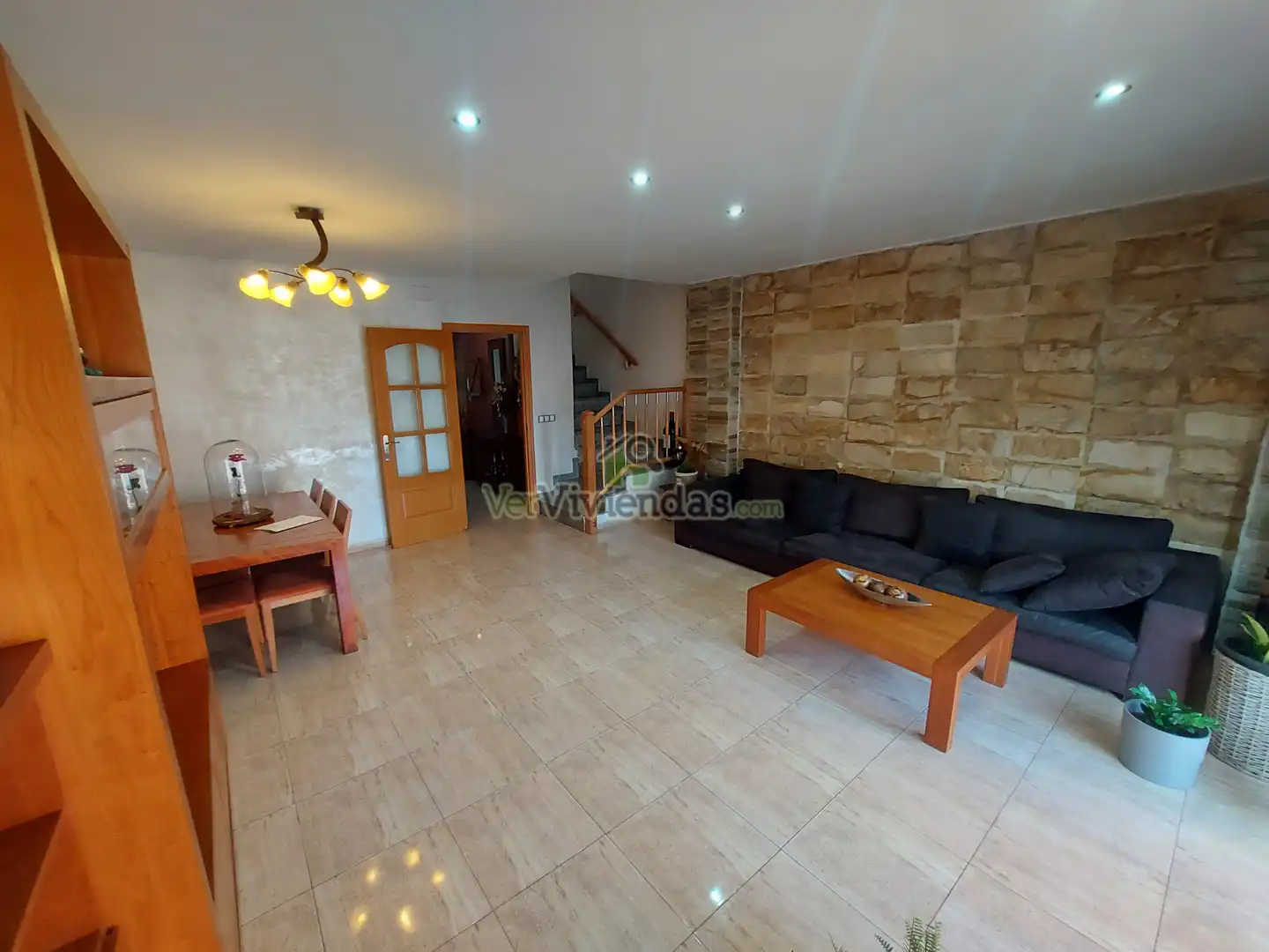 Casa adosada en venda a Carrer de la Font, 16, Abrera