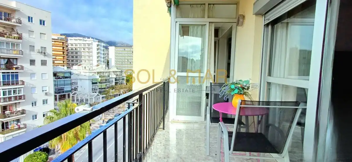 Vista exterior de Piso en venta en Torremolinos con Aire acondicionado, Calefacción y Terraza