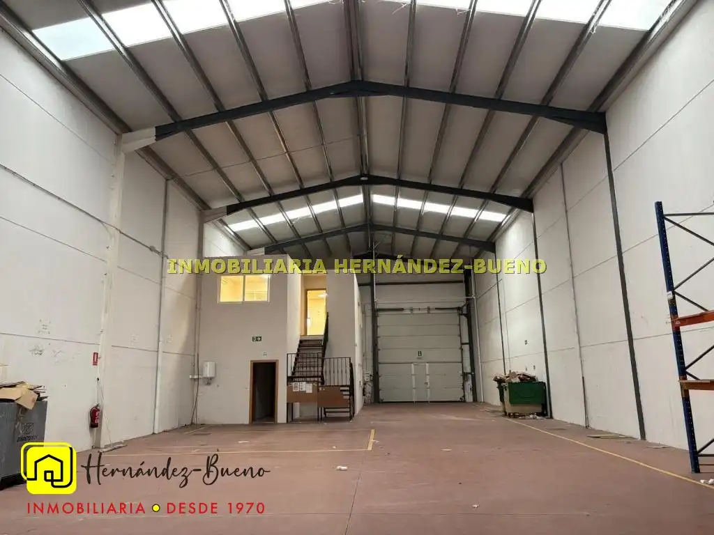 Nave industrial de alquiler en Carbajosa de la Sagrada