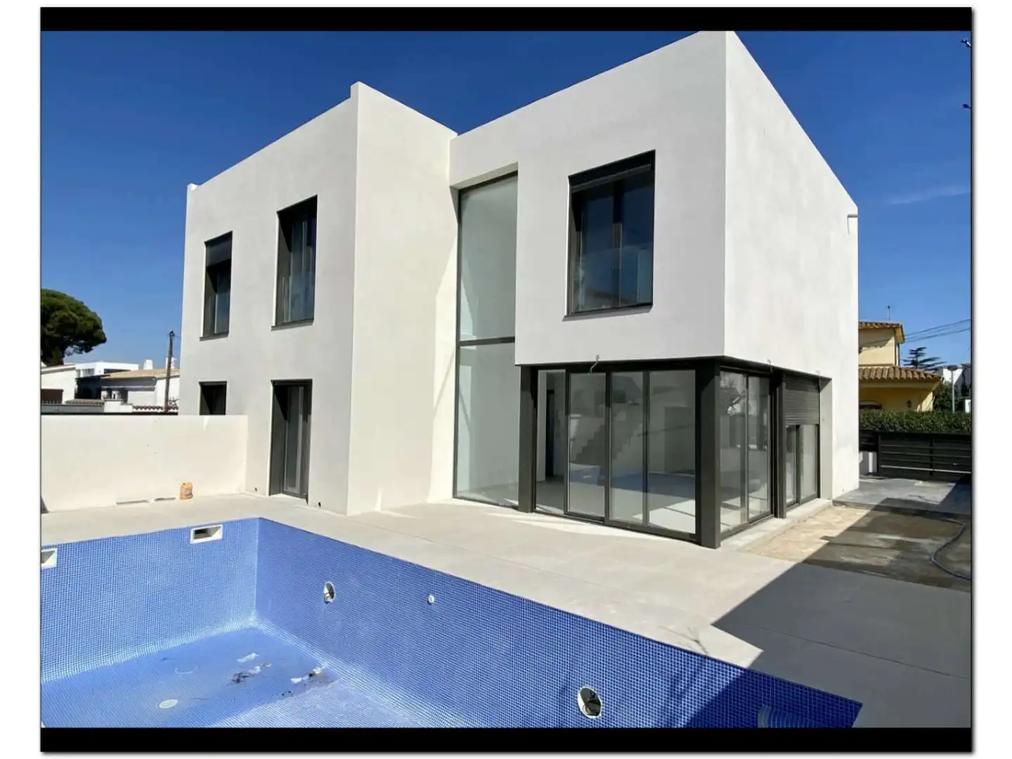 Casa con terraza en venta en REQUESENS