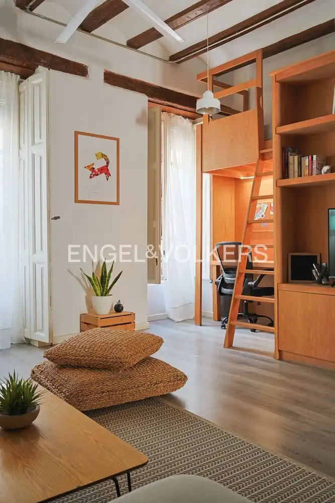 Bedroom of Flat for rent in Valencia  with Air Conditioner, Heating and Parquet flooring