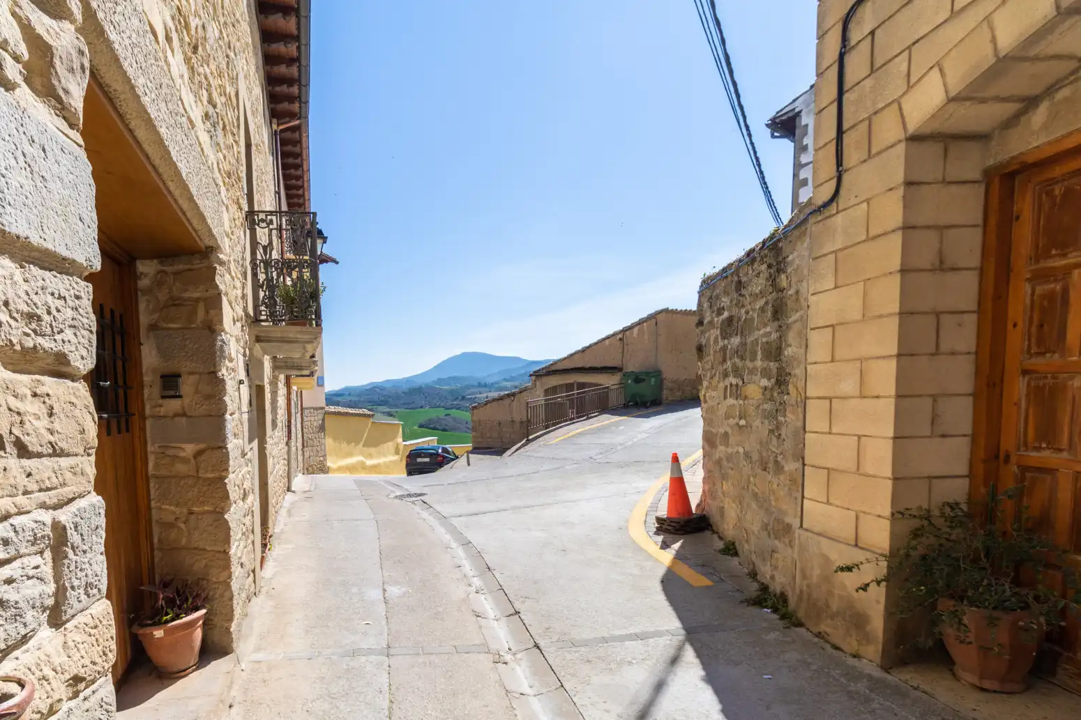 Exterior view of Houses for sale in Cáseda  with Terrace