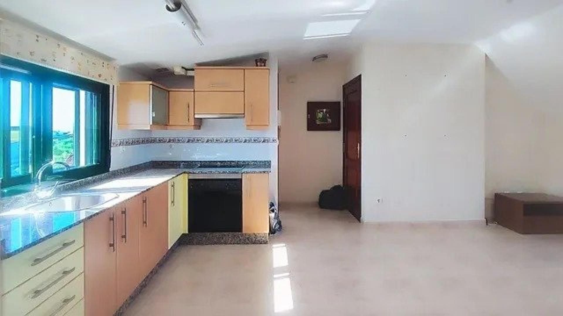 Kitchen of Apartment to rent in Ribeira  with Heating